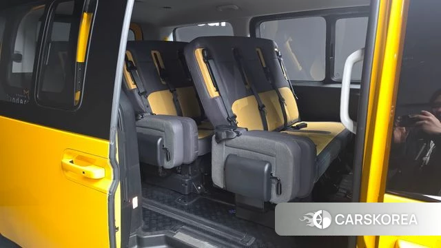 Hyundai Staria 2024 Желтый из Кореи, фото 3