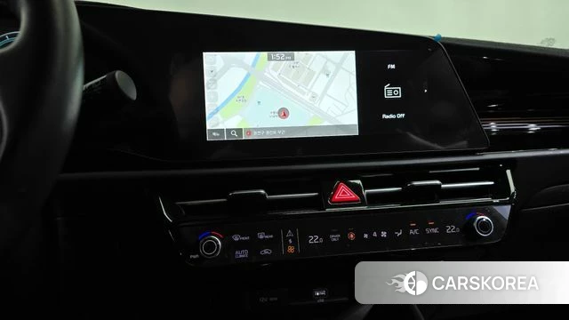 Kia Di Ol Nu Niro 2023 Темно-зеленый из Кореи, фото 3