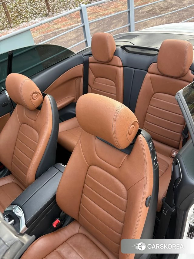 Mercedes-Benz C-Class W205 2018 Белый из Кореи, фото 3