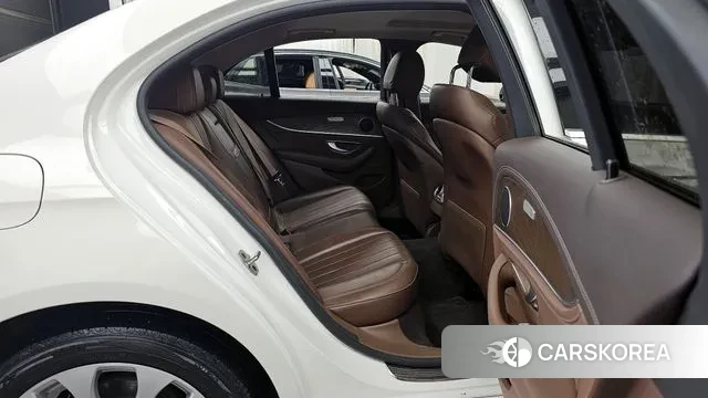 Mercedes-Benz E-Class W213 2020 Белый из Кореи, фото 3