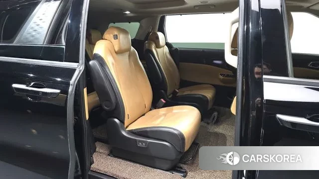 Kia Carnival 4th generation 2022 Черный из Кореи, фото 3