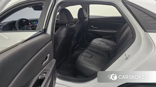 Hyundai Avante Hybrid (CN7) 2022 Белый из Кореи, фото 3