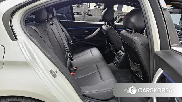 BMW 3 Series (F30) 2018 Белый из Кореи, фото 3