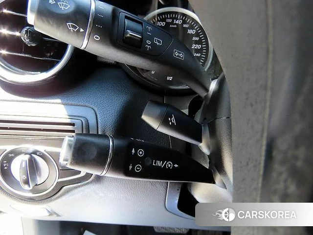 Mercedes-Benz GLC-Class X253 2018 Белый из Кореи, фото 3