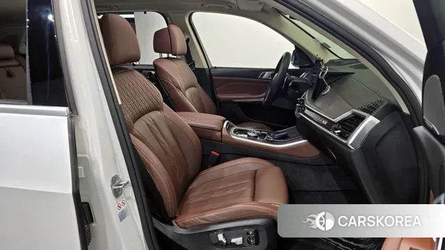 BMW X5 (G05) 2024 Белый из Кореи, фото 3