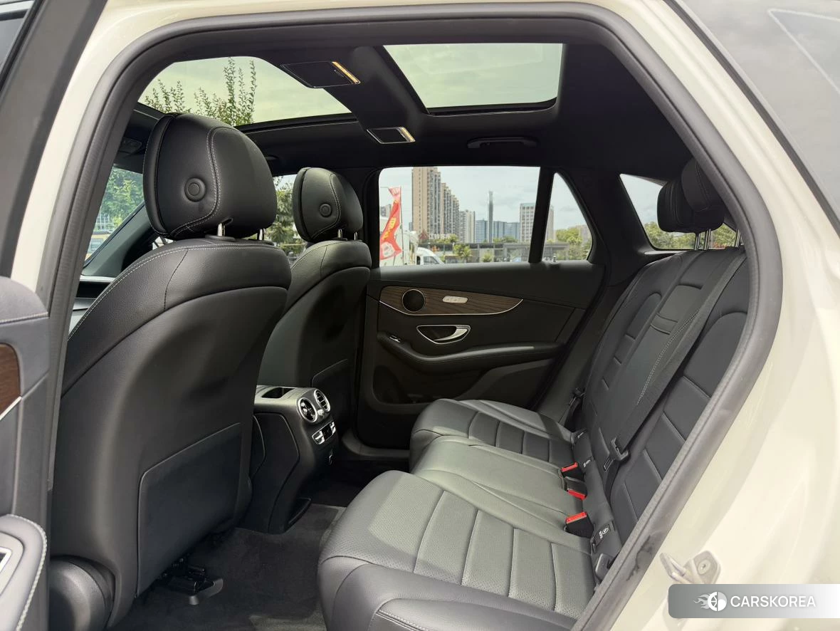 Mercedes-Benz GLC 2022 Белый из Китая, фото 3