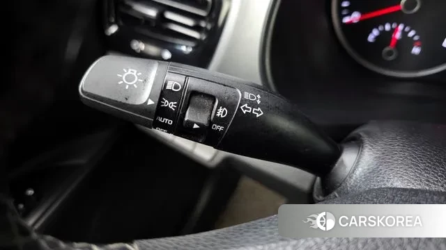 Kia Stonic 2019 Белый из Кореи, фото 3