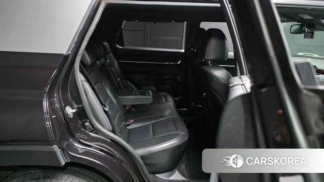 Ssangyong Torres 2023 Черный из Кореи, фото 3