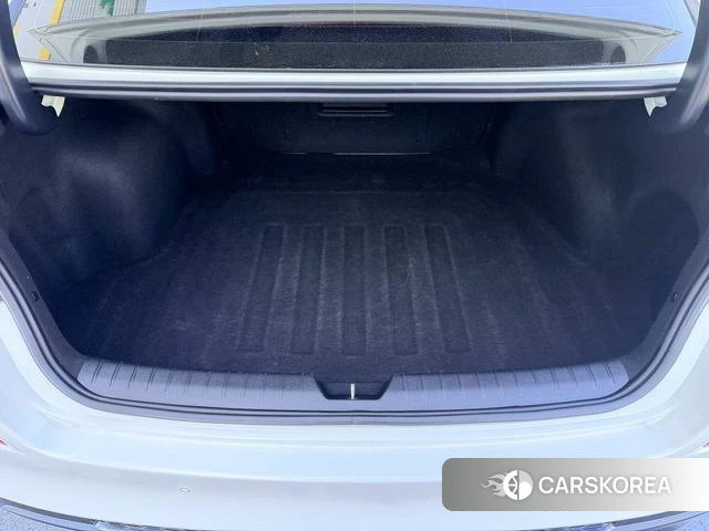 Kia The New K5 2nd generation 2018 Белый из Кореи, фото 3