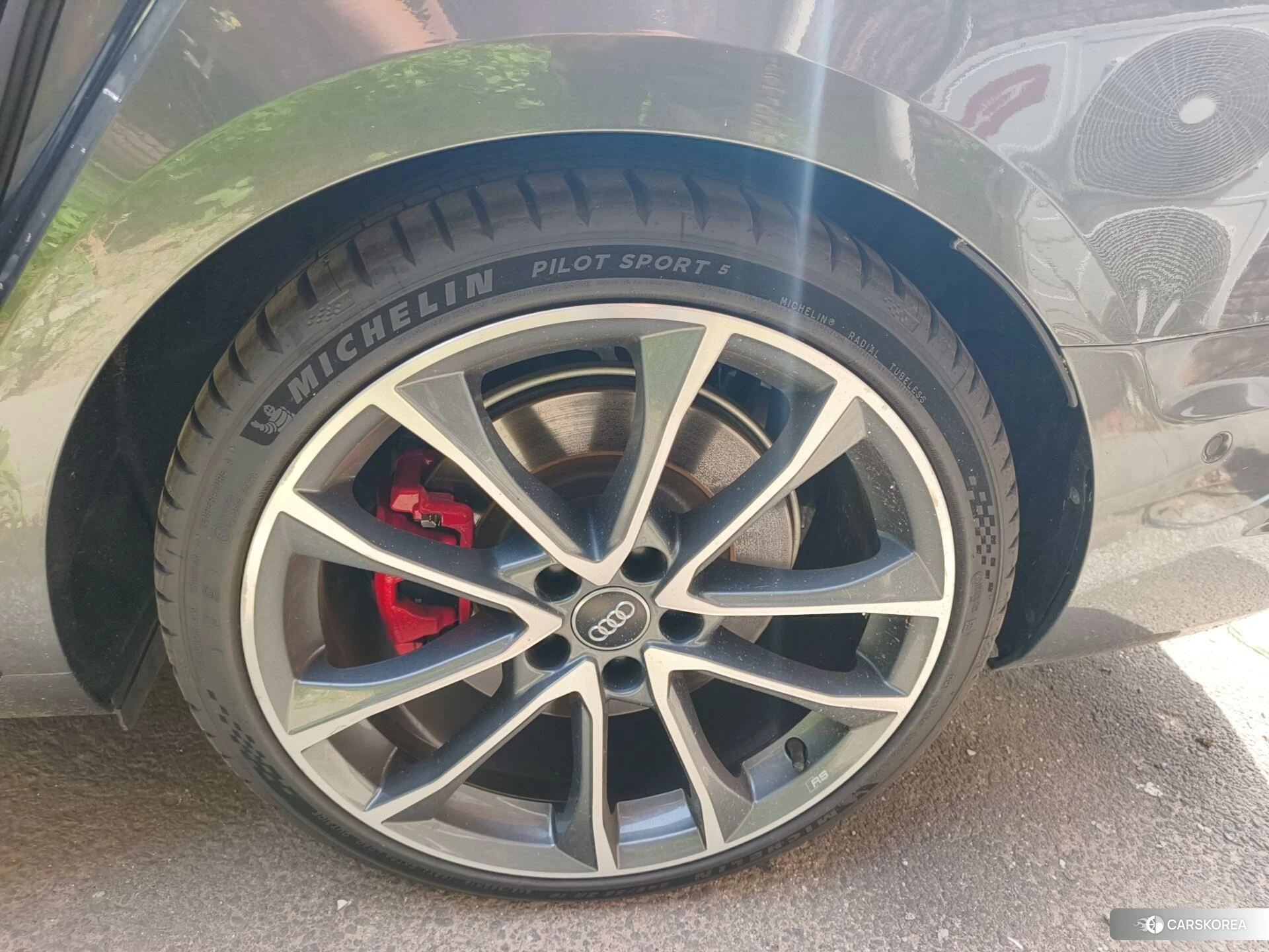 Audi A4L 2020 Темно-серый из Китая, фото 3