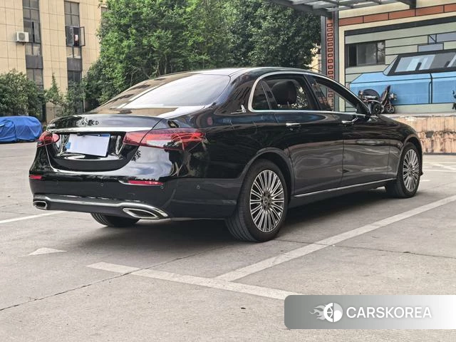 Mercedes-Benz E-class 2023 Черный из Китая, фото 3