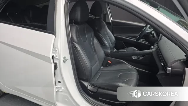 Hyundai Avante (CN7) 2022 Белый из Кореи, фото 3