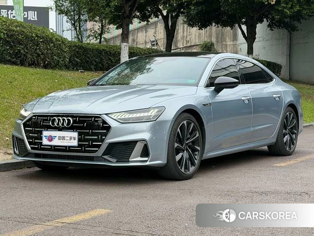 Audi A7L 2022 Серебристо-серый из Китая, фото 3