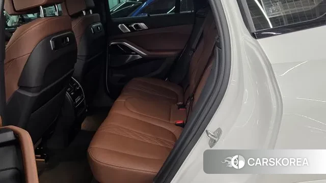 BMW X6 (G06) 2023 Белый из Кореи, фото 3