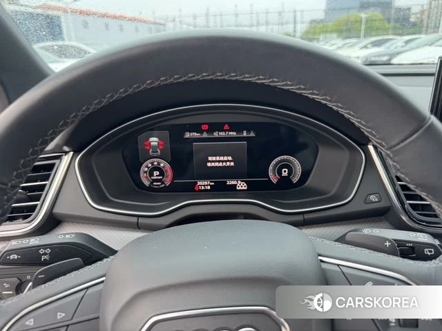 Audi Q5L 2024 Черный из Китая, фото 3