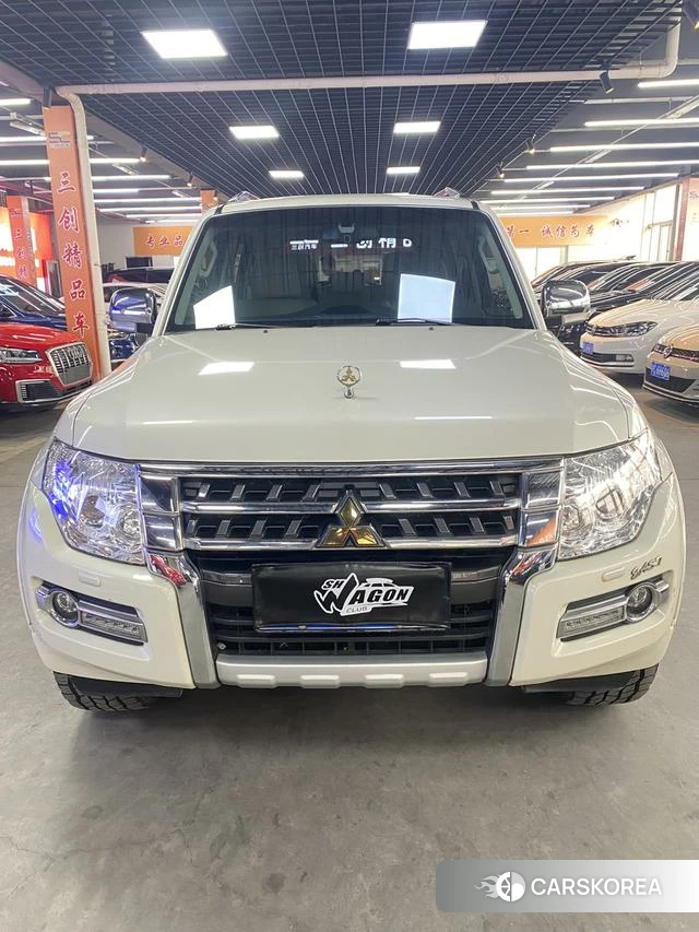 Mitsubishi  Pajero (imported) 2019 Белый из Китая, фото 3