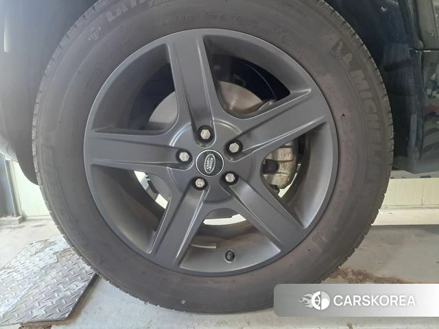 Land Rover Defender (L663) 2023 Серый из Кореи, фото 3