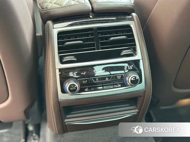 BMW 7 series 2021 Черный из Китая, фото 3