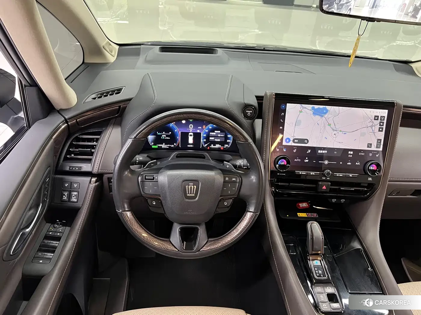 Toyota Vellfire 2023 Черный из Китая, фото 4