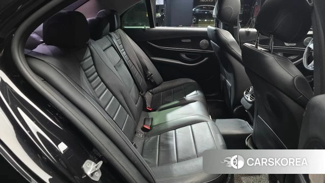 Mercedes-Benz E-Class W213 2018 Черный из Кореи, фото 3