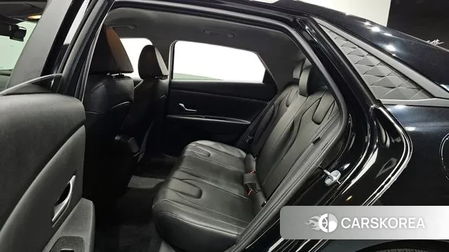 Hyundai The New Avante (CN7) 2023 Черный из Кореи, фото 3