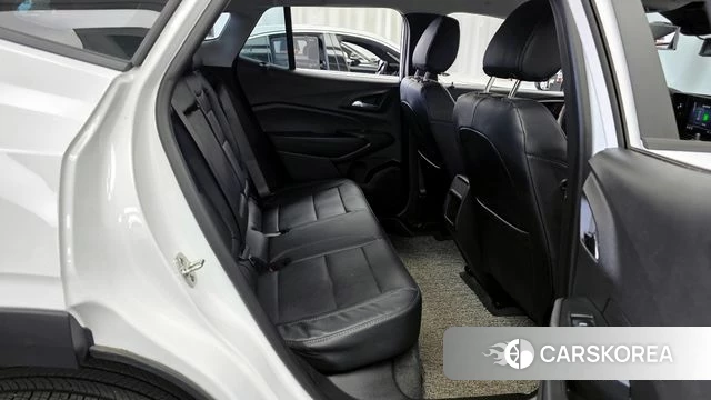 Chevrolet (GM Daewoo) Trax Crossover 2025 Белый из Кореи, фото 3