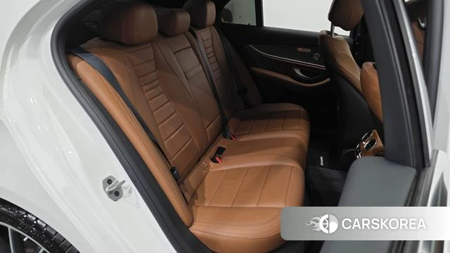 Mercedes-Benz E-Class W213 2021 Белый из Кореи, фото 3