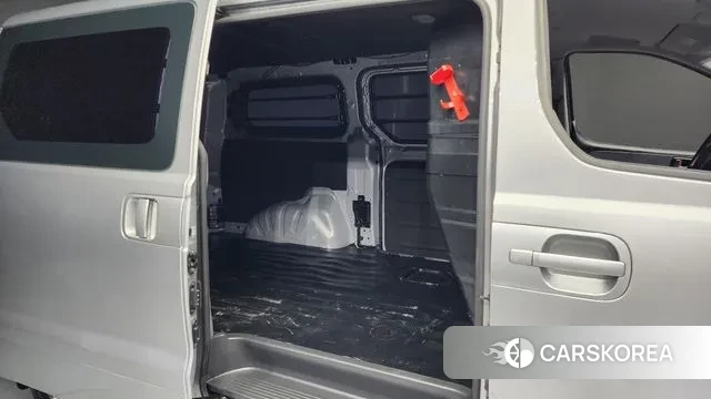 Hyundai The New Grand Starex 2019 Серебристо-серый из Кореи, фото 3