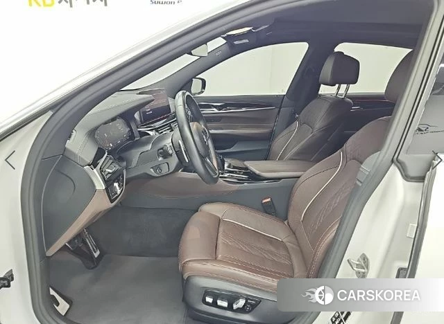 BMW 6 Series GT (G32) 2022 Белый из Кореи, фото 3