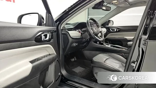 Jeep Compass 2nd Generation 2022 Черный из Кореи, фото 3