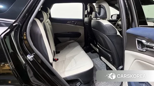 Kia The New Sportage 5th Generation Hybrid 2025 Черный из Кореи, фото 3