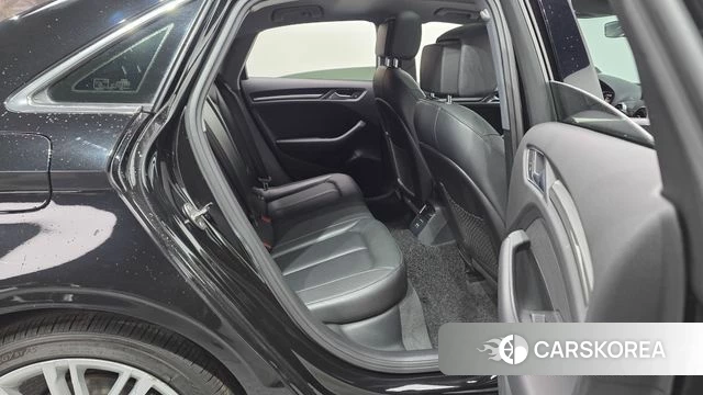 Audi New A3 2018 Черный из Кореи, фото 3