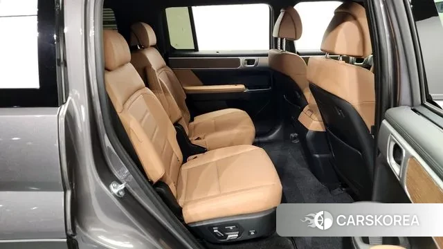 Hyundai Santa Fe (MX5) 2024 Серый из Кореи, фото 3