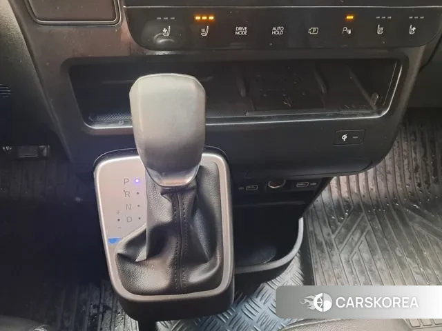 Hyundai Staria 2023 Серый из Кореи, фото 3