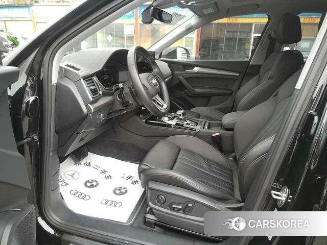 Audi Q5L 2022 Черный из Китая, фото 3