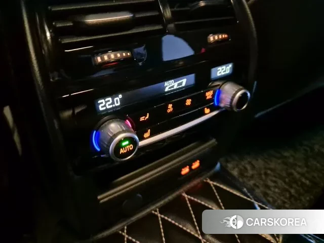 BMW 5 Series (G30) 2020 Белый из Кореи, фото 3