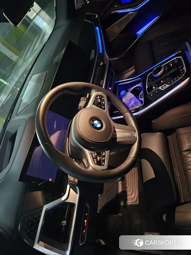 BMW X7 (G07) 2023 Коричневый из Кореи, фото 3