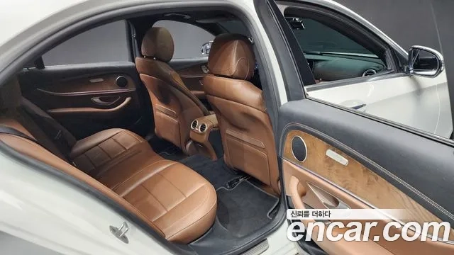 Mercedes-Benz E-Class W213 2021 Белый из Кореи, фото 3