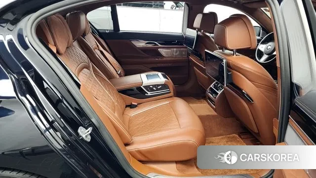 BMW 7 Series (G11) 2022 Черный из Кореи, фото 3