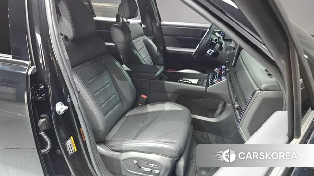 Hyundai Santa Fe (MX5) 2024 Черный из Кореи, фото 3