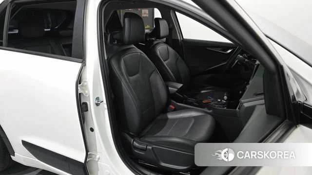 Kia Di Ol Nu Niro 2022 Белый из Кореи, фото 3