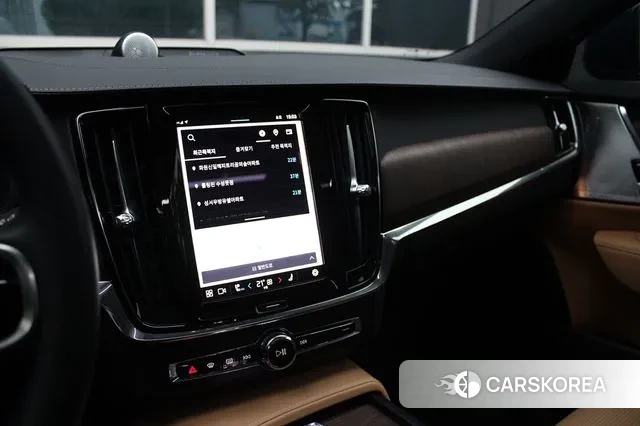 Volvo S90 2023 Черный из Кореи, фото 3