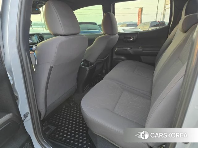 Toyota Tacoma 2018 Цвет галактики из Кореи, фото 3