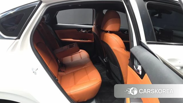 Kia The New K3 2nd generation 2023 Белый из Кореи, фото 3