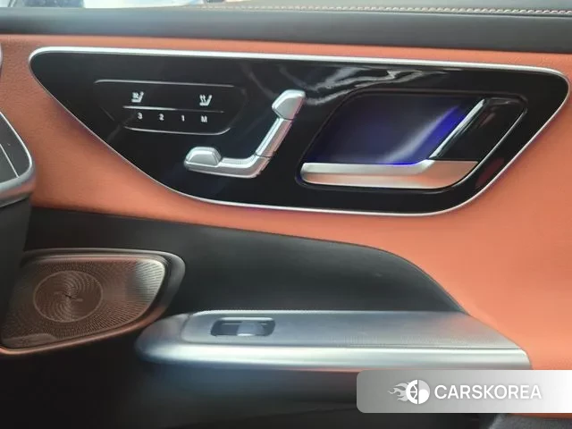 Mercedes-Benz GLC-Class X254 2024 Черный из Кореи, фото 3