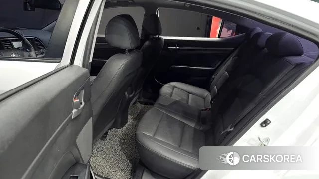 Hyundai Avante AD 2018 Белый из Кореи, фото 3