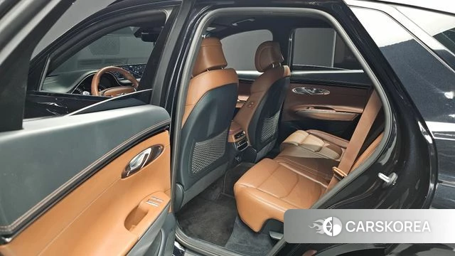 Genesis GV70 2021 Черный из Кореи, фото 3