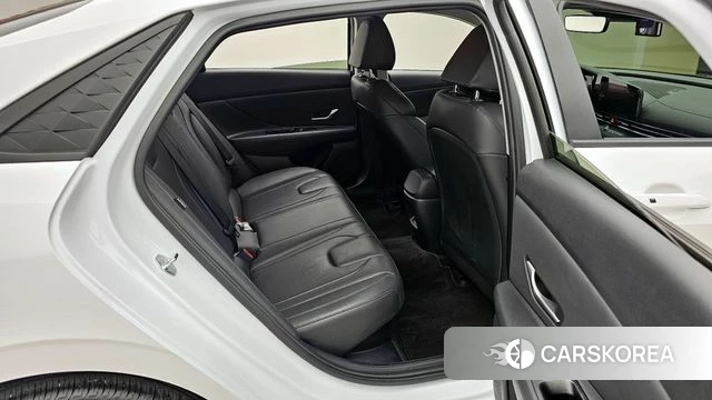 Hyundai The New Avante Hybrid (CN7) 2024 Белый из Кореи, фото 3