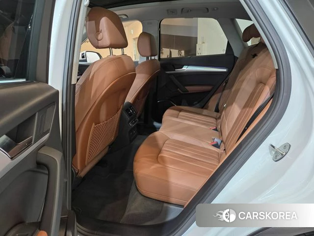 Audi Q5 (FY) 2023 Белый из Кореи, фото 3
