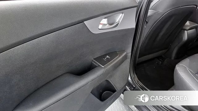 Kia The New K3 2nd generation 2022 Серый из Кореи, фото 3